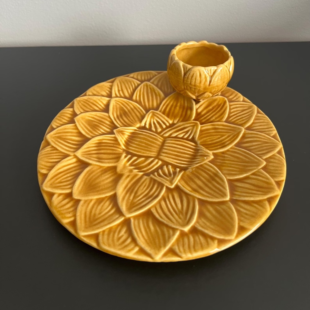 Vintage Majolica Floral Plate |Yellow Flower Ceramic Dish |Mid Century Majolica